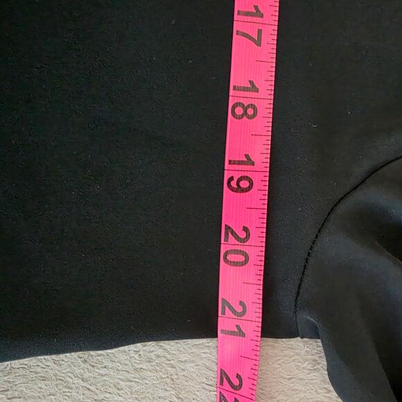 Simply Vera Vera Wang Black Embellished Chiffon blouse sz L - Picture 9 of 9